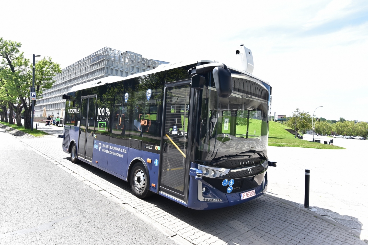 Cluj-Napoca testeaza un autobuz electric fara sofer, inclusiv pe aeroport