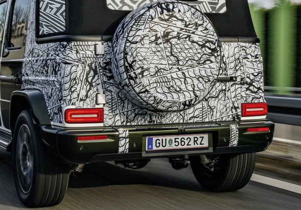 Teste sub camuflaj: Mercedes G Class va avea o nouă versiune de caroserie FOTO
