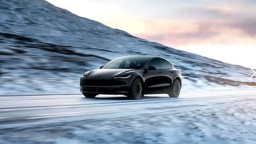 Tesla lansează în România cel mai ieftin model