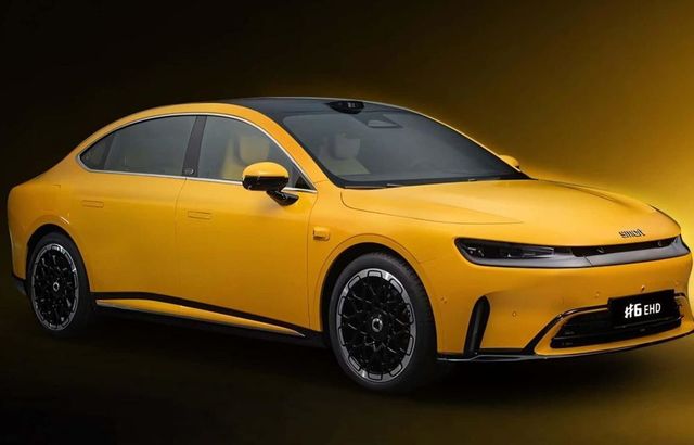 Prima berlină din istoria Smart FOTO