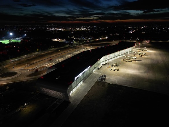 Cel mai mare terminal de aeroport de la zero în România. Investiție de 100 milioane euro FOTO&VIDEO