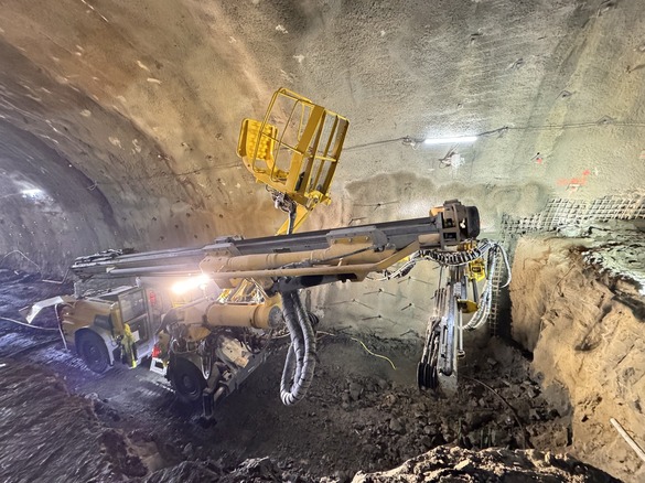 Umbrărescu aduce muncitori și pe 31 decembrie la „Tunelurile pentru urși” FOTO&VIDEO