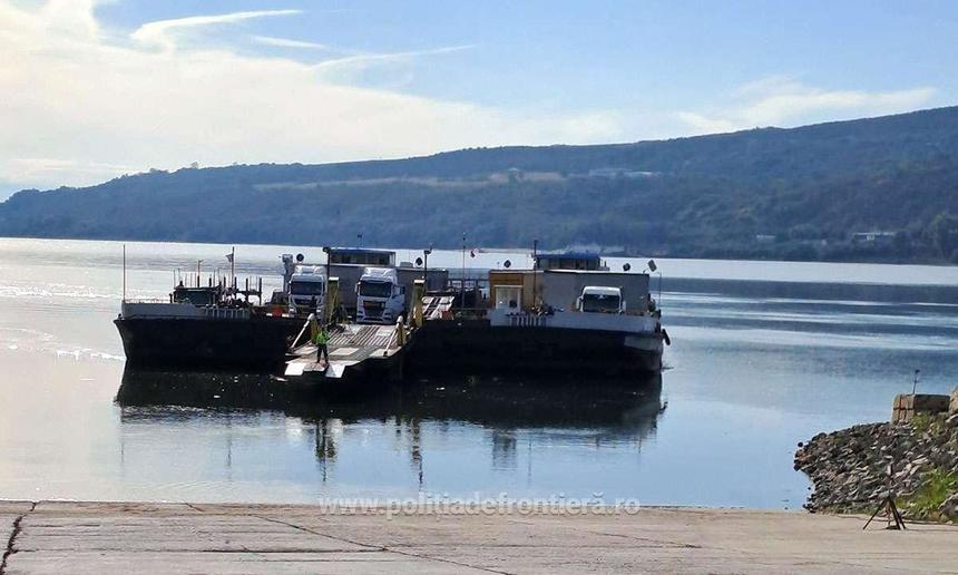 Trecerea cu bacul - suspendată din motive meteorologice la Bechet