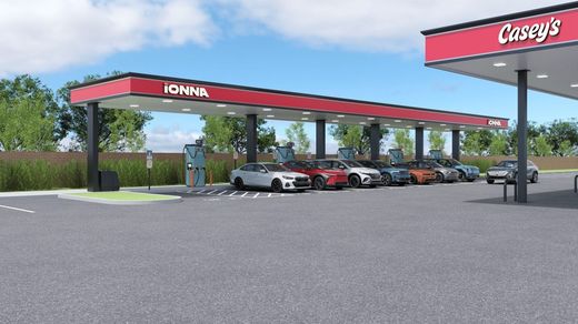 Rețeaua care vrea să detroneze Supercharger de la Tesla și-a deschis primele stații