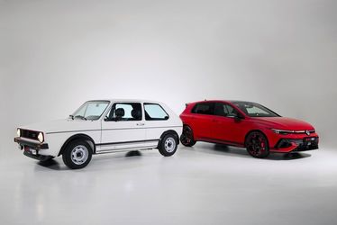 FOTO În 2026 se împlinesc 50 de ani de la debutul primului Volkswagen Golf GTI