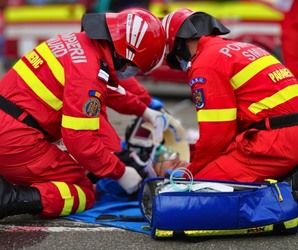 Accident spectaculos de Revelion. Un șofer a căzut în pasajul subteran din Timișoara FOTO