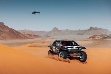 Ghinion pentru Dacia în Dakar: două mașini, aceeași problemă. „Sunt fericit că am ajuns la finish”