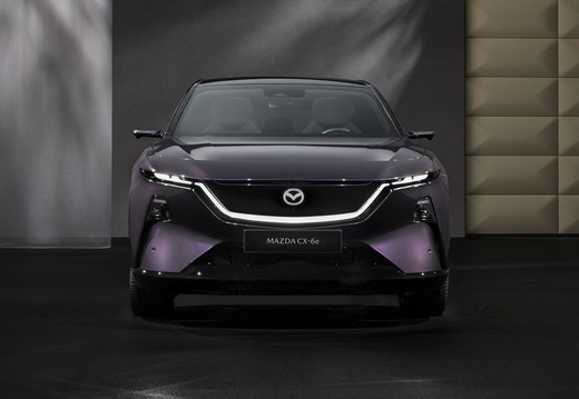 FOTO Mazda a lansat în Europa primul SUV electric al mărcii, cu aproape 500 km autonomie