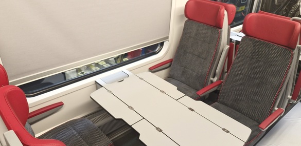 FOTO Măsuri anti-vandalizare de trenuri în România, pentru ramele polonezilor PESA