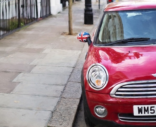 Producția auto din UK se prăbușește și atinge cel mai mic nivel din ultimii 73 de ani