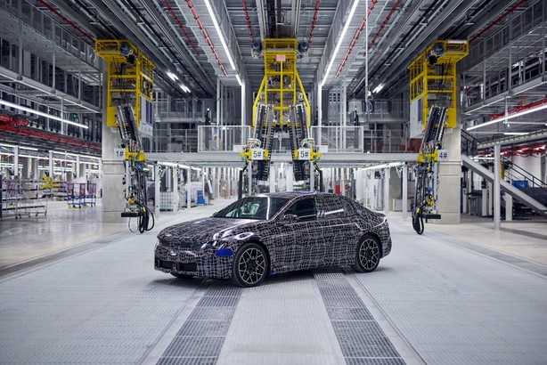 Primul Seria 3 electric din istorie: BMW a început producția de teste 