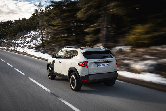 FOTO&VIDEO Test Drive în premieră cu noile Dacia Duster și Bigster Hybrid G 4x4 