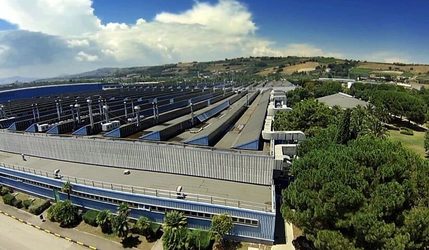 Marea „resetare”: Stellantis a abandonat alte două fabrici de baterii în Europa - Sindicatele confirmă