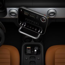 FOTO Ferrari Luce: primul model electric din istoria mărcii italiene. Interior plin de aluminiu și schimbător din Gorilla Glass