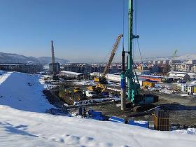 „Mastodont” adus la metroul din Cluj: o macara ce poate ridica 100 tone FOTO&VIDEO