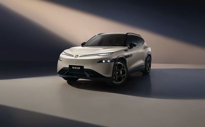 VW a redevenit liderul pieței auto din China. BYD a fost depășită de Geely
