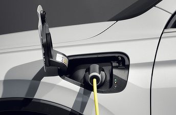 Mașinile electrice finanțate în programe de tip Rabla vor trebui să fie produse în procent de 70% în Europa