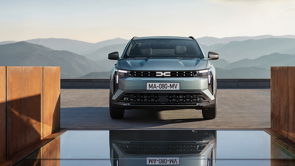 FOTO&VIDEO Premieră mondială: Dacia Striker, cu tracțiune 4x4, mai mare decât Bigster - Corespondență din Paris