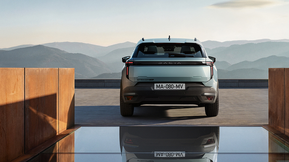 FOTO&VIDEO Premieră mondială: Dacia Striker, cu tracțiune 4x4, mai mare decât Bigster - Corespondență din Paris