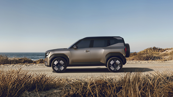 FOTO Renault a dezvăluit SUV-ul Bridger Concept, cu propulsie multi-energie - Corespondență din Paris 