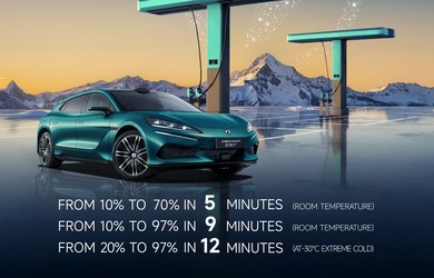 BYD aduce în Europa mașina Denza cu încărcare Flash în 5 minute. Stațiile de încărcare mai așteaptă