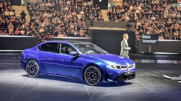  FOTO&VIDEO Premieră mondială - Noul BMW i3 va avea 900 km autonomie - Corespondență din Munchen
