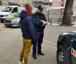 FOTO "Parcagiii de ocazie" din București, asaltați cu amenzi de Poliția Locală