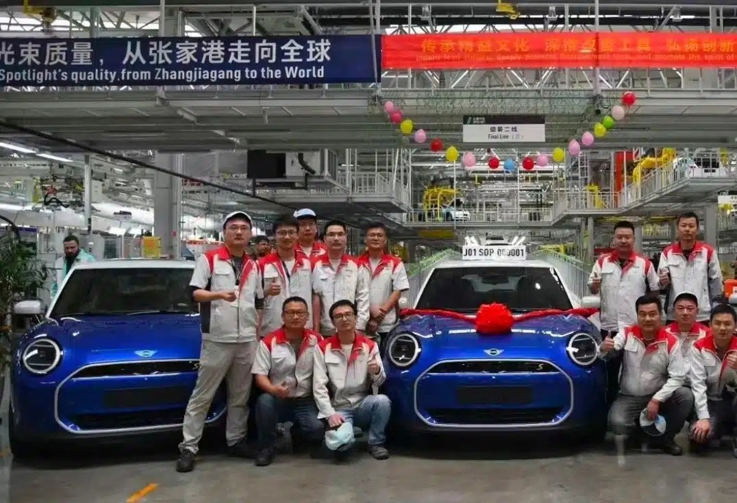 Industria auto din Marea Britanie, în genunchi. Cele mai vândute 10 mașini din UK sunt fabricate în România, Slovacia, Spania sau China