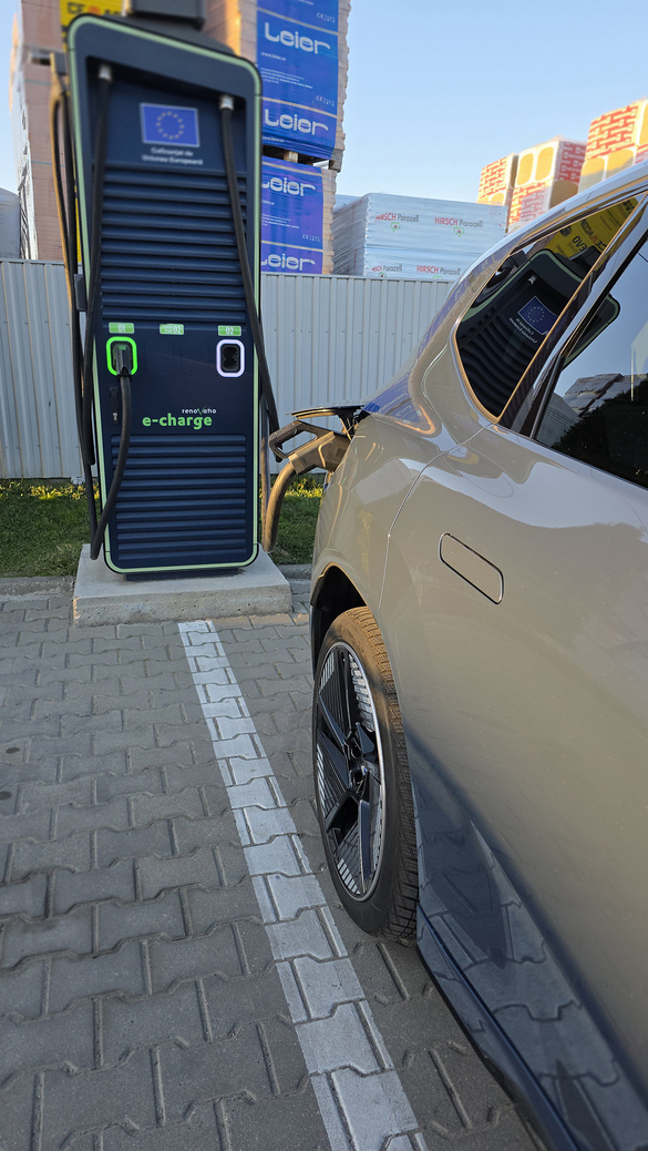 FOTO&VIDEO TEST DRIVE - BMW iX3, prima mașină electrică ce poate merge București – Sibiu și retur fără încărcare 