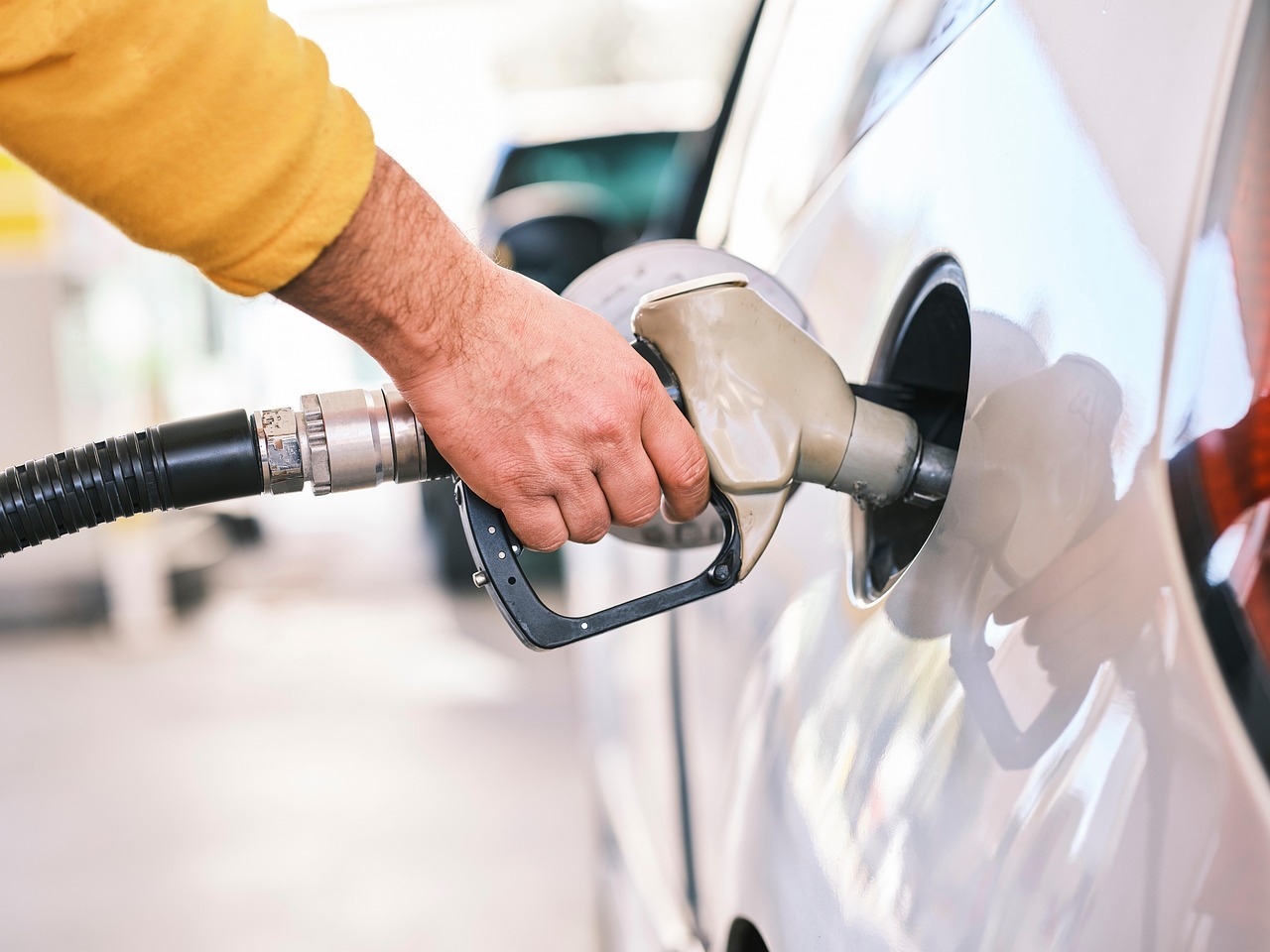 OMV Petrom și Rompetrol se duc la Cotroceni, pentru o discuție la care vin și Bolojan și miniștrii Energiei și Transporturilor