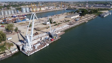 FOTO Modernizarea Portul Brăila, cu epave descoperite sub talvegul Dunării, la final
