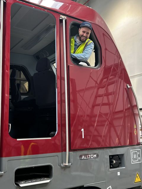 FOTO România a primit un tren ce poate circula cu viteze de până la 200 km/h, de la Alstom