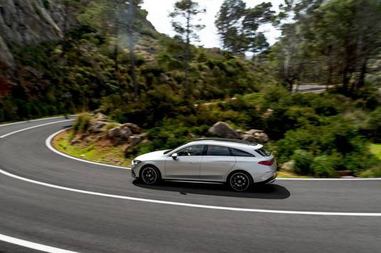 FOTO Mercedes lansează noul CLA Shooting Brake electric, cu peste 700 km autonomie