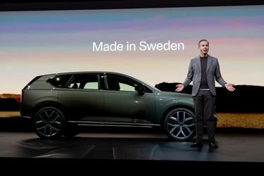 Volvo a recrutat manageri de la Mercedes, BMW și Stellantis pentru a pregăti un nou CEO