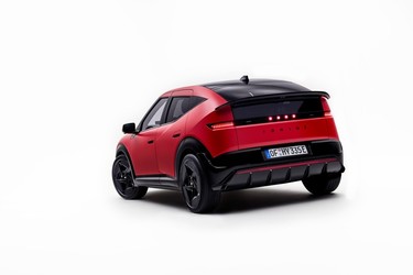FOTO Hyundai lansează cel mai mic Ioniq, concurent direct cu Renault 5 și viitorul VW ID.Polo