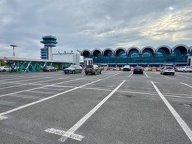 FOTO Schimbări la Aeroportul Otopeni - dispar temporar sute de locuri de parcare, Bolt/Uber vor veni la alt punct