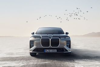 FOTO - BMW lansează noul Seria 7, un facelift aproape cât o nouă generație, pentru competiția cu Mercedes S Class