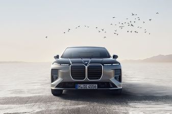 FOTO - BMW lansează noul Seria 7, un facelift aproape cât o nouă generație, pentru competiția cu Mercedes S Class