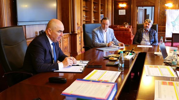Umbrărescu a venit la Guvern FOTO