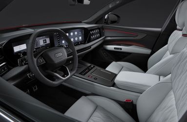 FOTO Imagini sub camuflaj cu cel mai mare SUV Audi construit vreodată, cu motoare V6 și V8 pe benzină