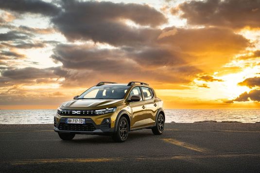 EXCLUSIV Vânzările Dacia Sandero, cea mai comercializată mașină din Europa, pe cele mai mari 10 piețe din Europa GRAFICE