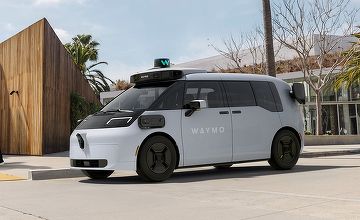 VIDEO Waymo, divizia de robotaxi a Google, lansează primul vehicul construit special în China. Costă sub 20.000 de dolari