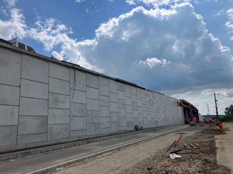 FOTO Primul Tram-train din țară, cea mai mare investiție în Oradea. Proiectul avansează în ritm alert