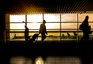 Val de zboruri anulate pe aeroporturi din România