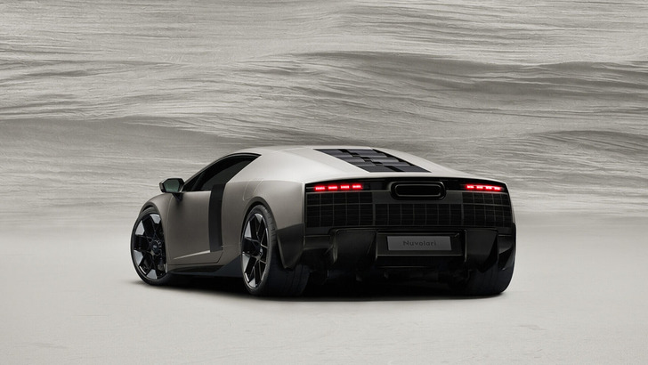 FOTO „Cel mai rapid și puternic vehicul de serie din istoria noastră”. Audi prezintă noul supercar Nuvolari, cu peste 1000 CP
