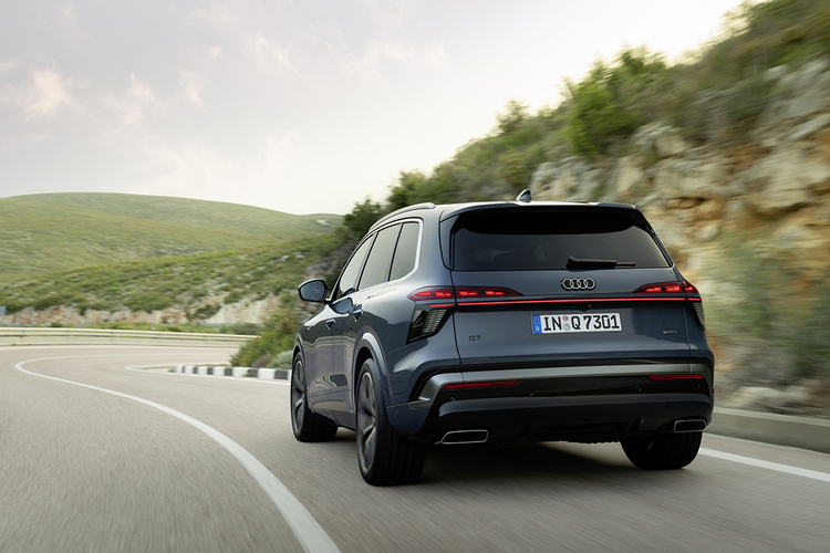 FOTO Noua generație a celui mai cunoscut SUV Audi, dezvăluită în premieră. Motoare diesel care sfidează legislația UE