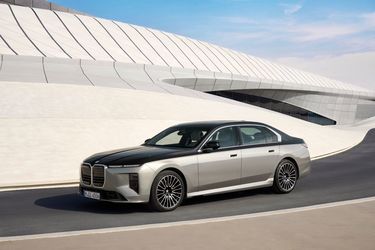 BMW aduce noua Seria 7 în România, la o lună după lansarea internațională. Preț amețitor pentru versiunea electrică
