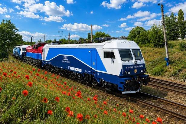 Reloc Craiova, parte a Grampet Group, a finalizat modernizarea celor 19 locomotive electrice Elasmo