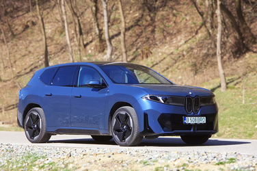 Acțiunile BMW cad puternic, până la cel mai redus nivel din ultimii peste cinci ani, și trag în jos tot sectorul auto european