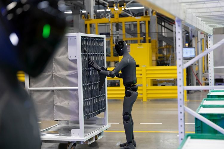 FOTO Zona SF cu roboți umanoizi: Phisical AI în producție la BMW